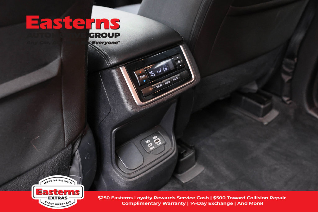 Used 2023 Subaru Ascent Premium w/ Convenience Package AWD/4WD image 23