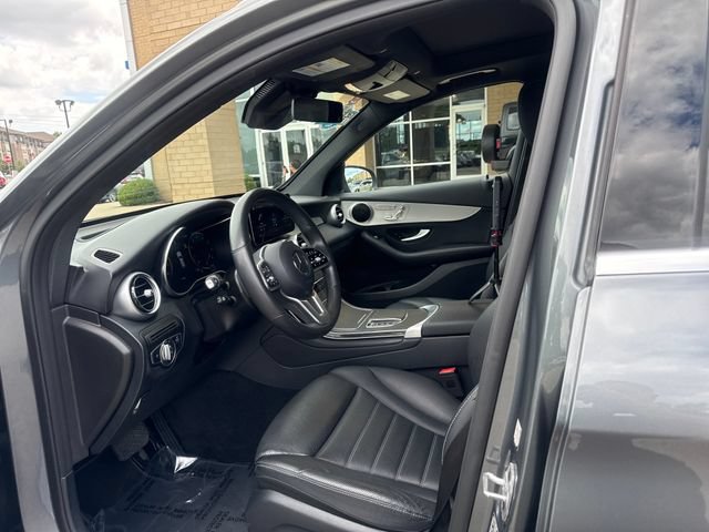 Used 2022 Mercedes-Benz GLC 300 image 8