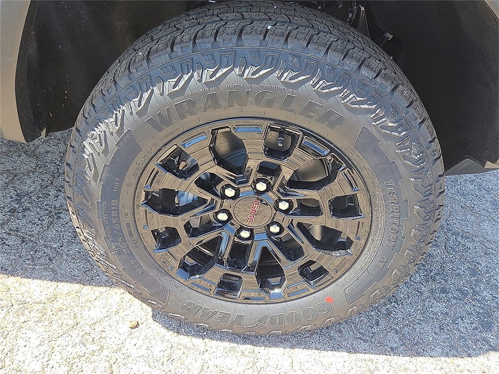 New 2026 GMC Canyon Elevation w/ Convenience Package image 7