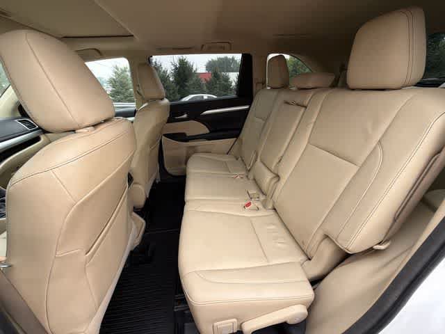 Used 2015 Toyota Highlander XLE AWD/4WD image 20