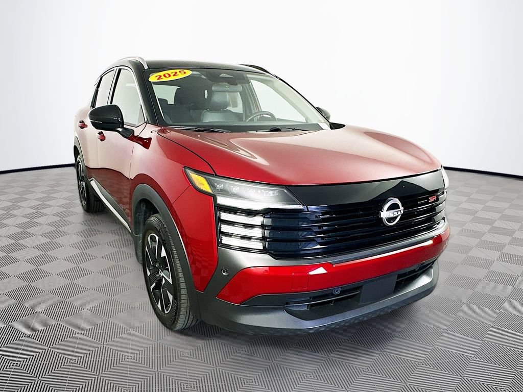Certified 2025 Nissan Kicks SR AWD/4WD image 2