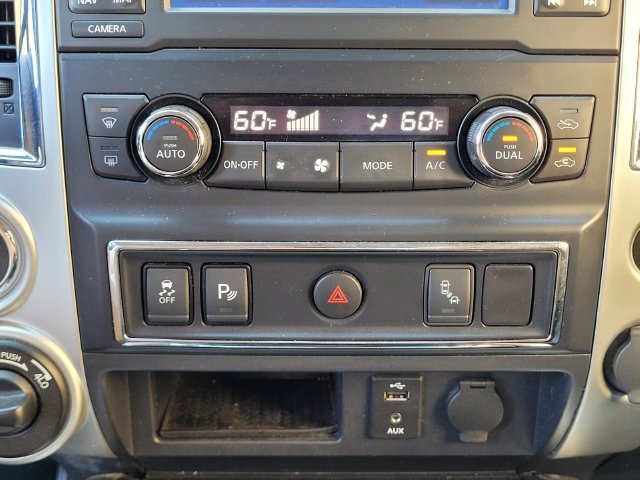 Used 2018 Nissan Titan SV w/ SV Convenience Package AWD/4WD image 25