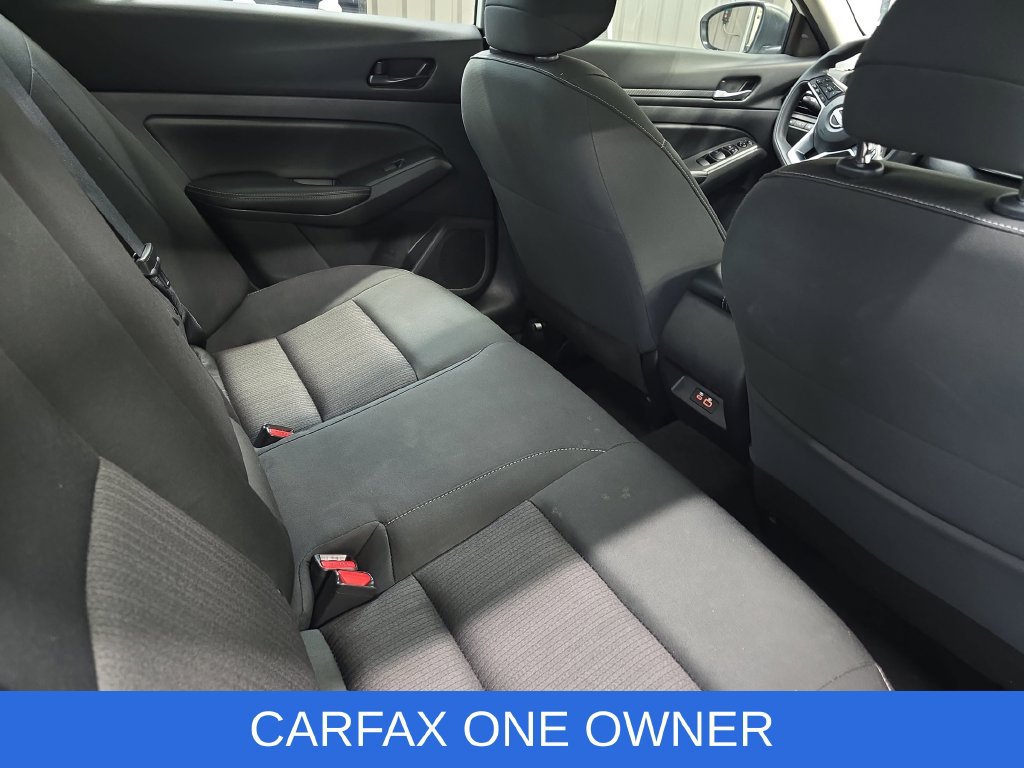 Used 2025 Nissan Altima 2.5 SV FWD image 12