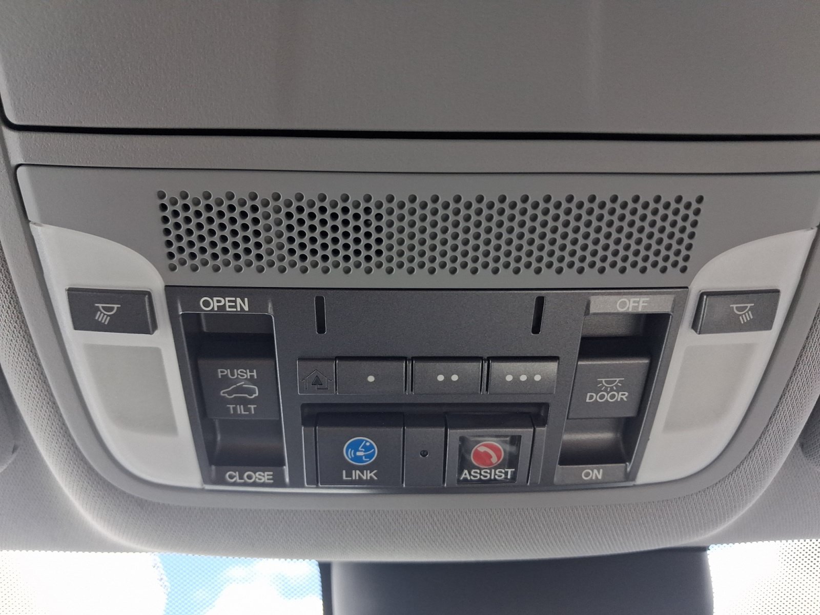 Used 2014 Acura MDX w/ Technology Package AWD/4WD image 30