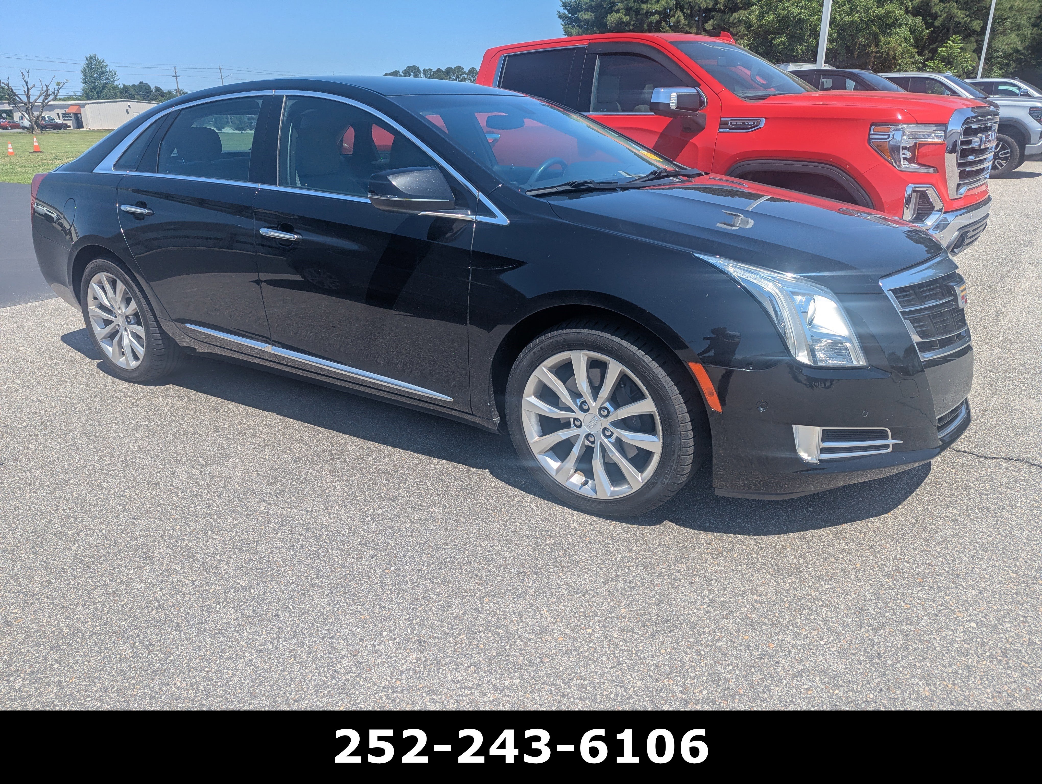 Used 2017 Cadillac XTS Luxury FWD image 3