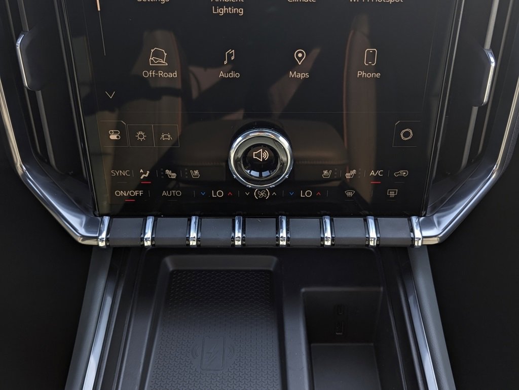 New 2026 GMC Acadia AT4 w/ Luxury Package image 25