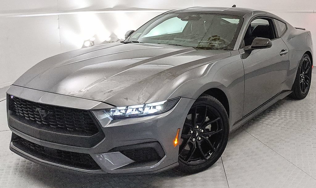 Certified 2025 Ford Mustang Coupe RWD image 6
