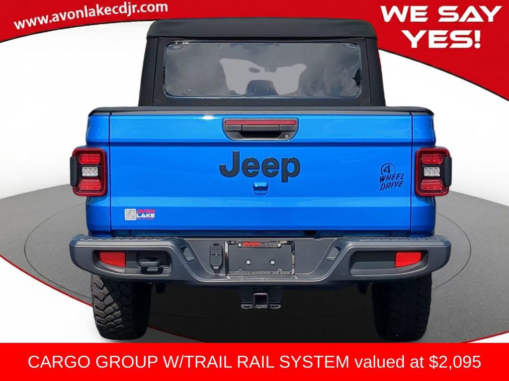 Used 2024 Jeep Gladiator Sport image 5