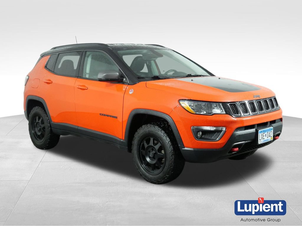 Used 2019 Jeep Compass Trailhawk w/ Leather Interior Group AWD/4WD image 1