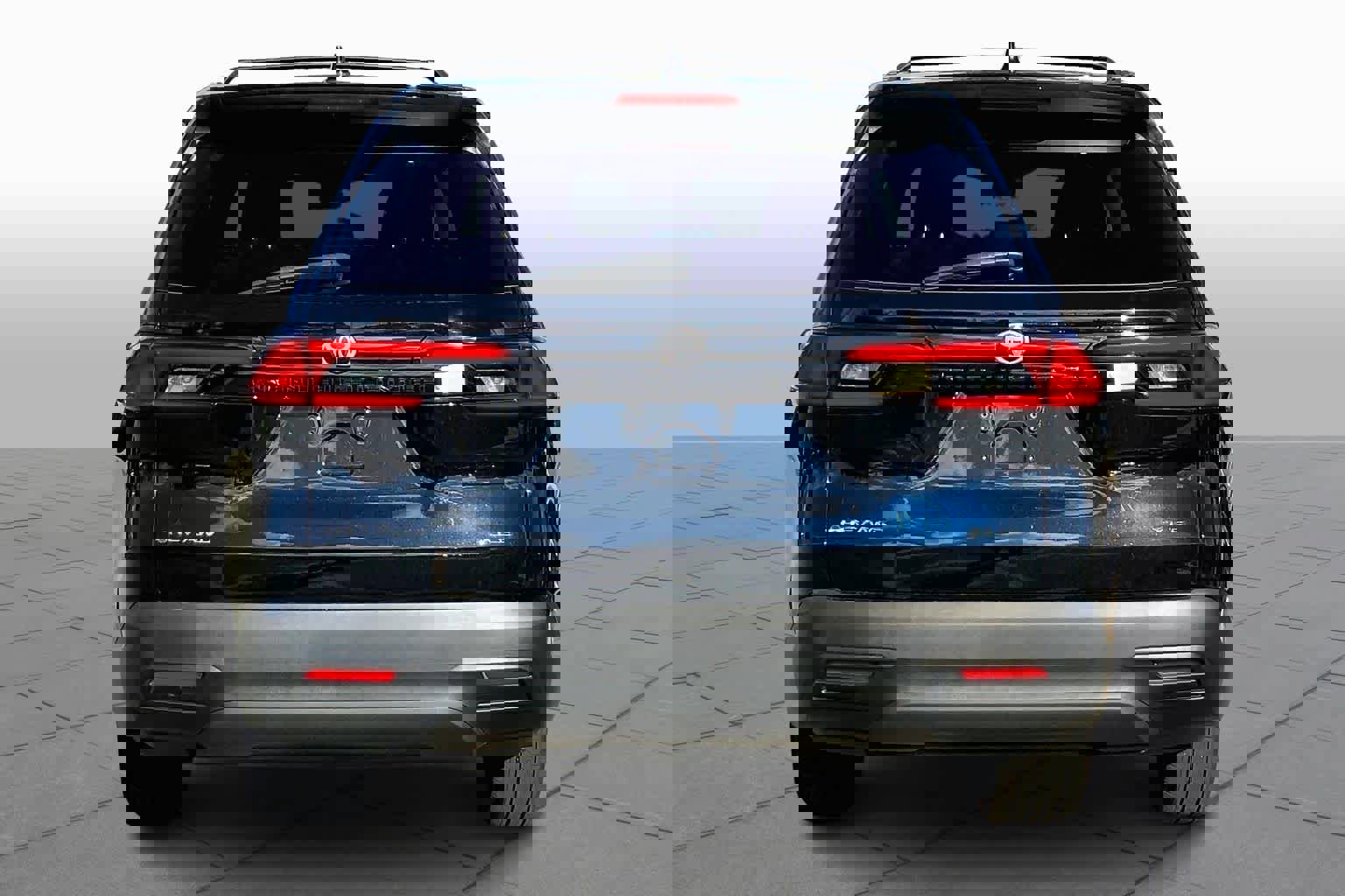 Used 2024 Toyota Grand Highlander XLE image 4