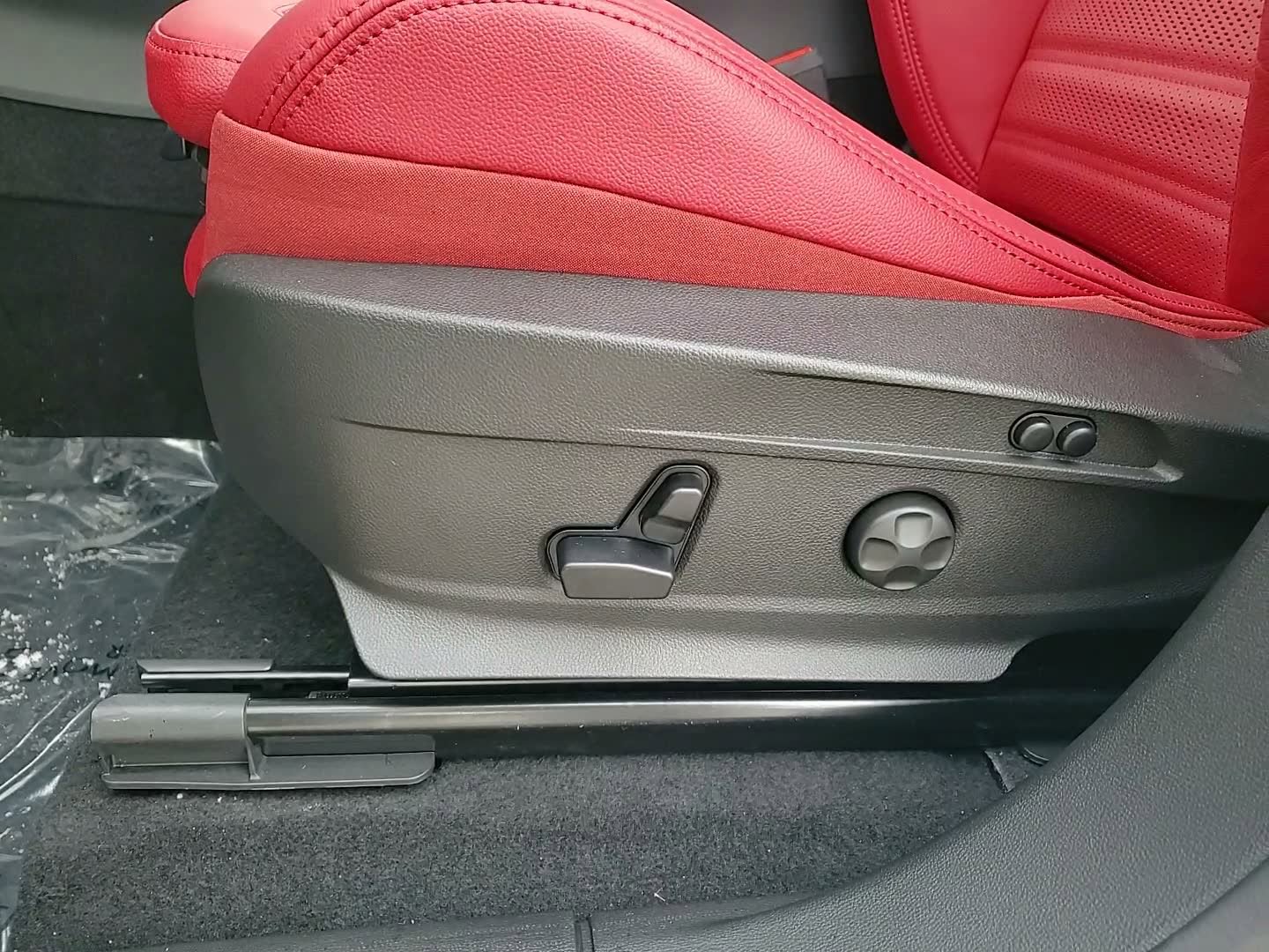 New 2025 Alfa Romeo Stelvio Sprint image 26