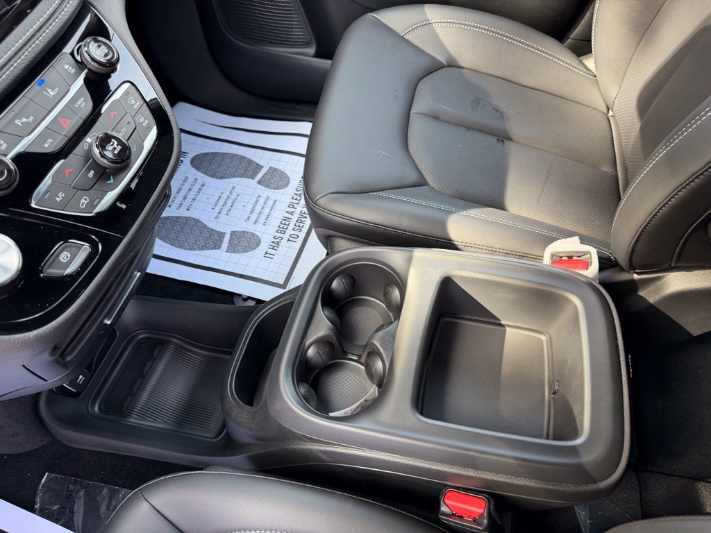 New 2026 Chrysler Pacifica Select FWD image 24