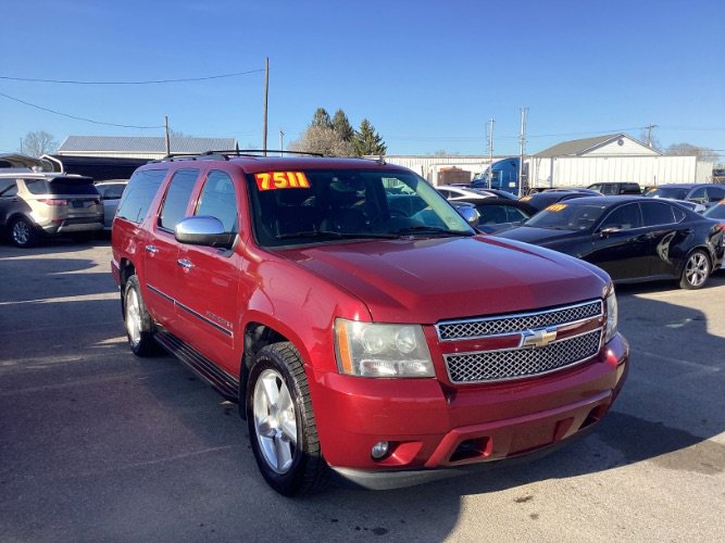 Used 2009 Chevrolet Suburban LTZ image 2