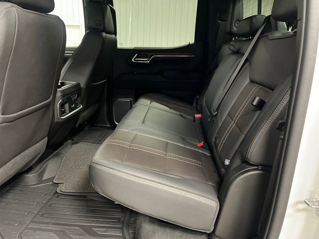 Certified 2023 Chevrolet Silverado 1500 High Country w/ Technology Package image 14