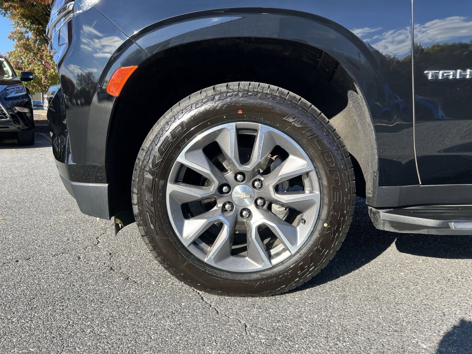 Used 2022 Chevrolet Tahoe LT w/ Luxury Package image 12