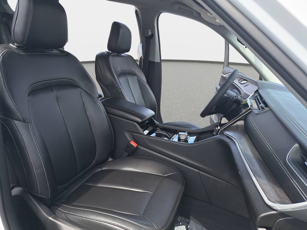 Certified 2023 Jeep Grand Cherokee L Limited AWD/4WD image 11