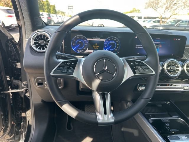 Certified 2024 Mercedes-Benz EQB 300 4MATIC image 9