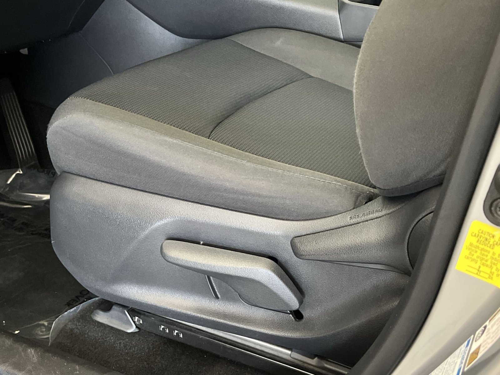 Used 2020 Toyota RAV4 LE w/ All Weather Liner Package AWD/4WD image 13