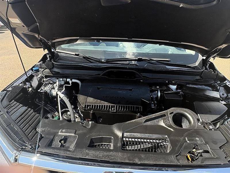 Used 2025 Honda Pilot Elite image 36