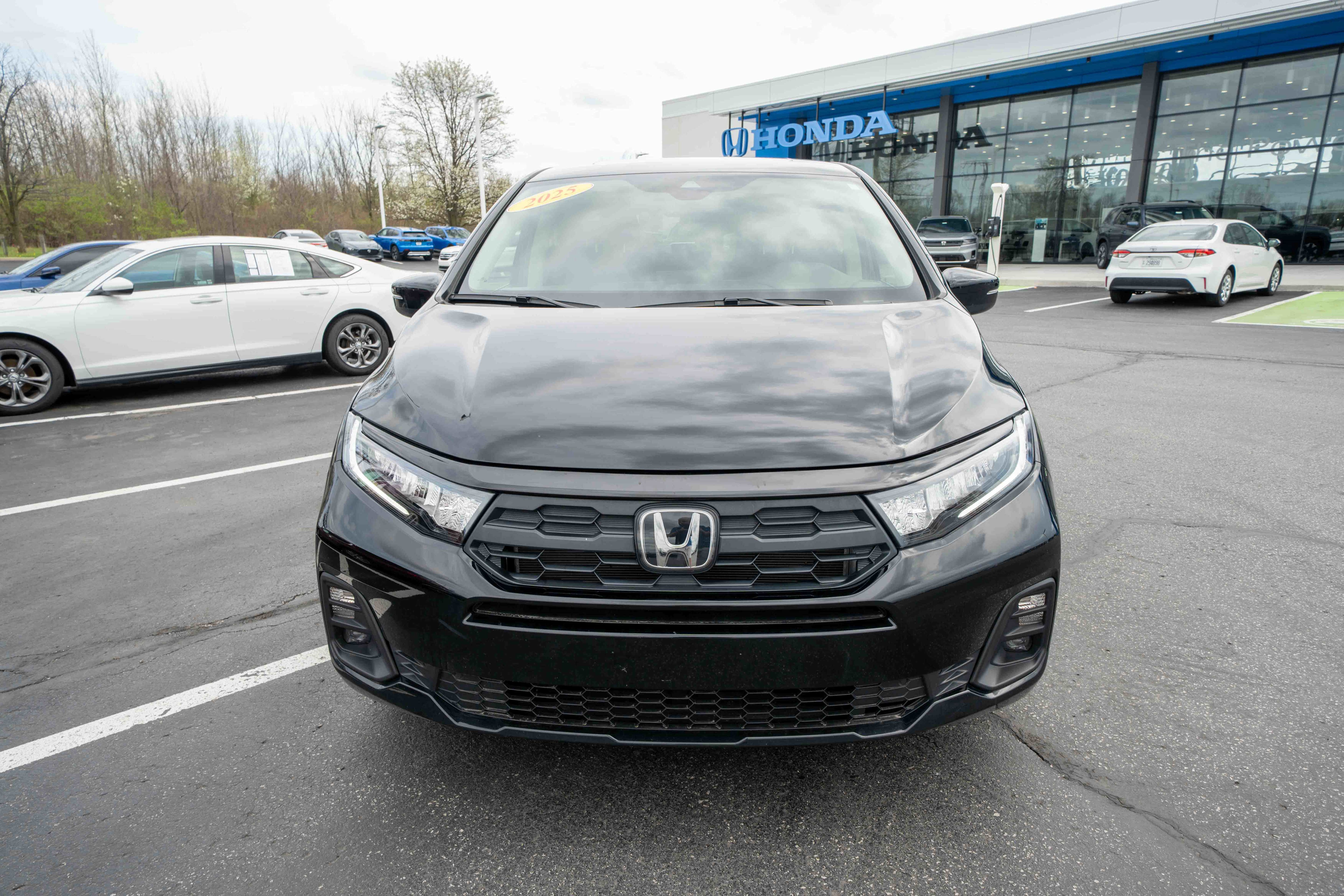 Certified 2025 Honda Odyssey EX-L image 2