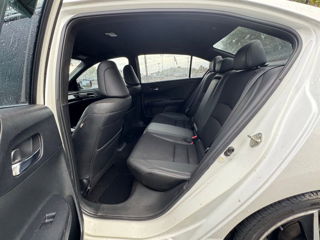 Used 2017 Honda Accord Sport image 20