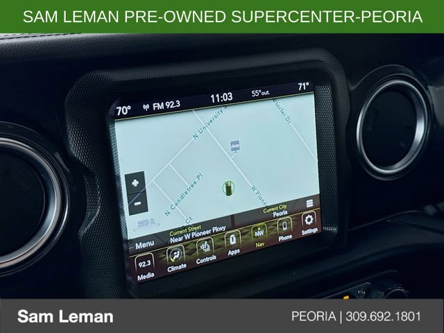 Used 2022 Jeep Wrangler Unlimited Sahara AWD/4WD image 13