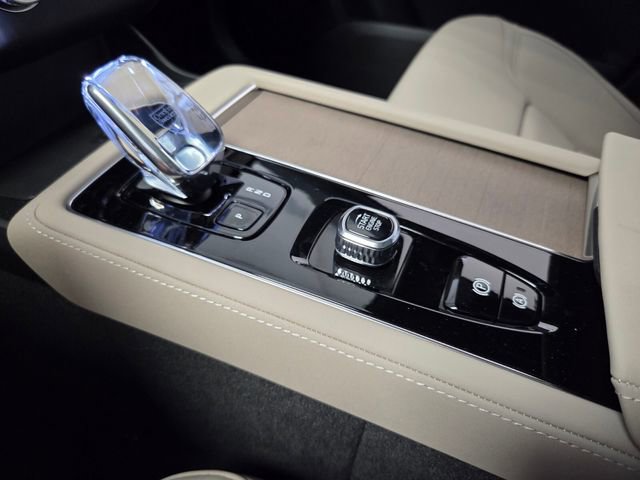 New 2026 Volvo XC90 B6 Plus AWD/4WD image 19