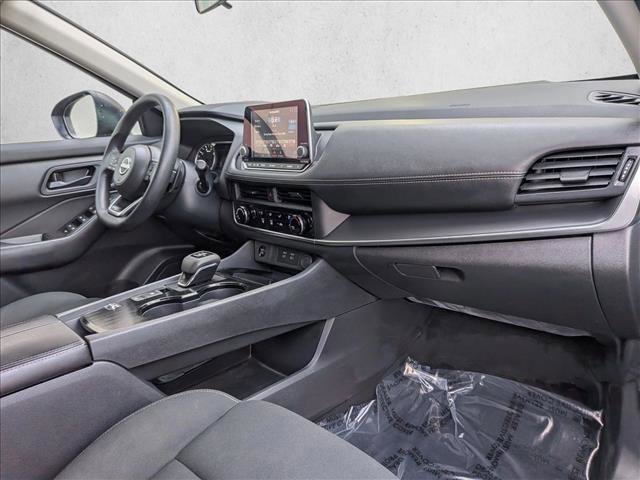 Used 2024 Nissan Rogue S image 21