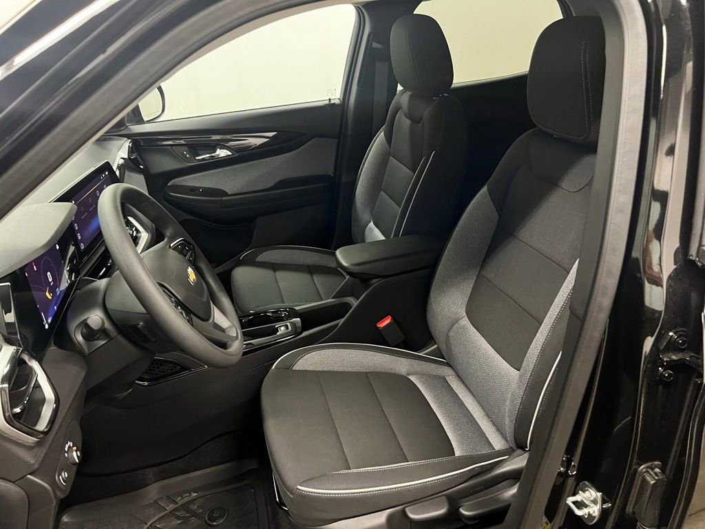 New 2026 Chevrolet TrailBlazer LS w/ LS Convenience Package FWD image 26