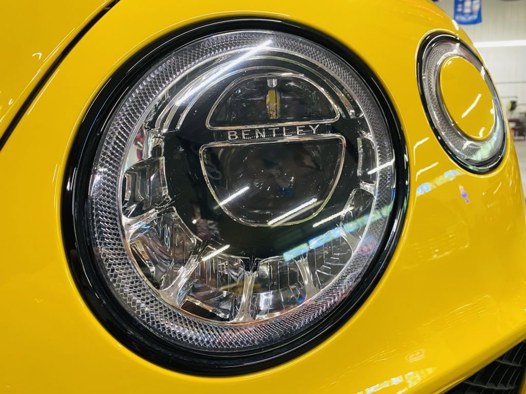 Used 2019 Bentley Bentayga image 25