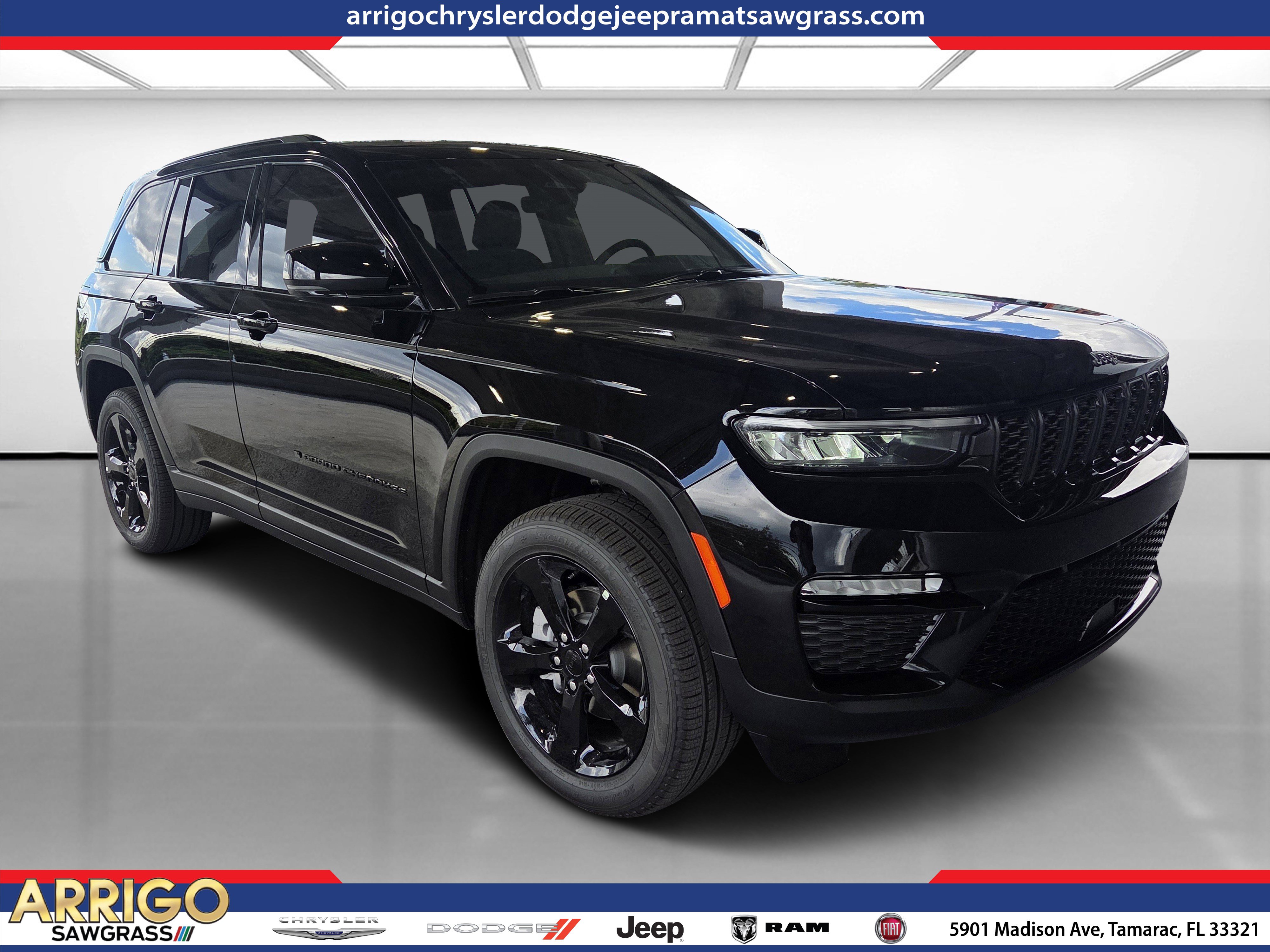 New 2025 Jeep Grand Cherokee Limited w/ Black Appearance Package