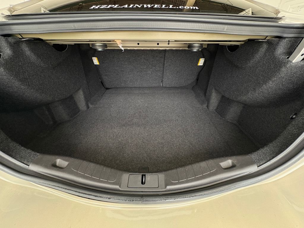Used 2015 Ford Fusion Titanium FWD image 24