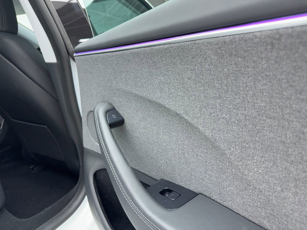 Used 2024 Tesla Model 3 Standard Range image 40