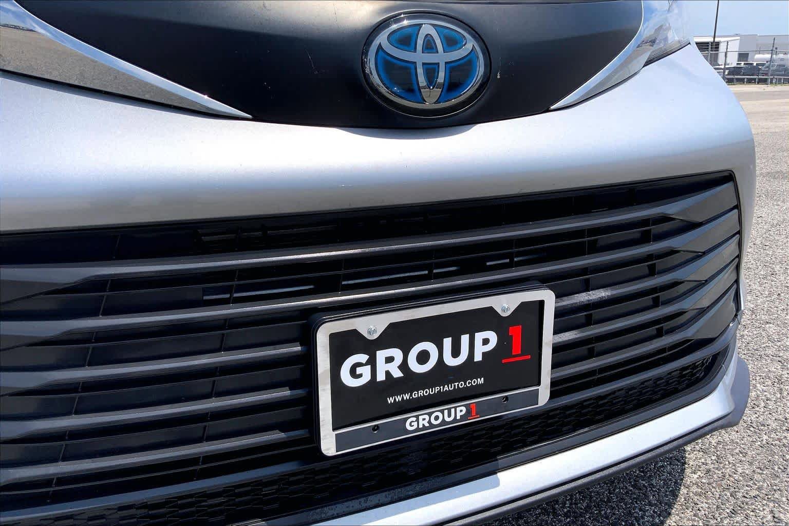 Used 2021 Toyota Sienna LE FWD image 29