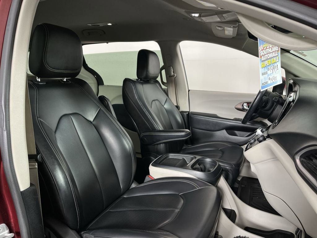 Used 2021 Chrysler Voyager Lxi FWD image 23