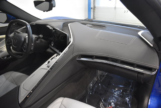 Used 2020 Chevrolet Corvette Stingray Preferred Cpe w/ 2LT Preferred Equipment Group RWD image 17
