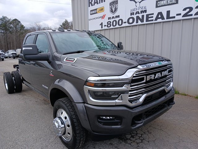 New 2026 RAM 4500 4x4 Crew Cab DRW image 1