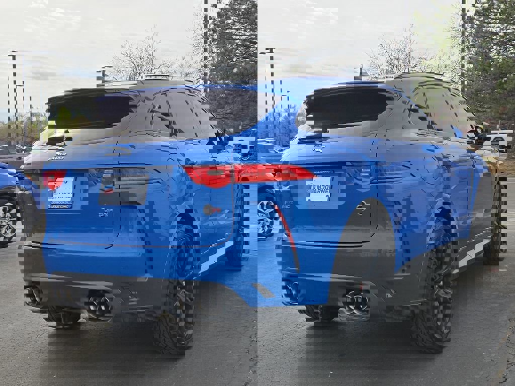 Used 2020 Jaguar F-PACE SVR image 8