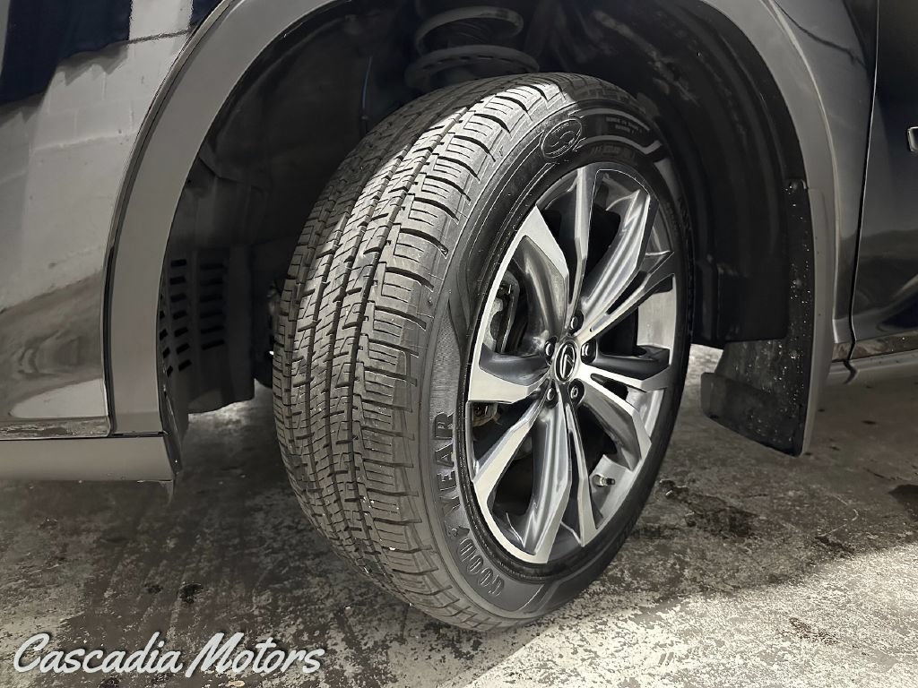 Used 2020 Lexus RX 450hL AWD w/ Premium Package image 36