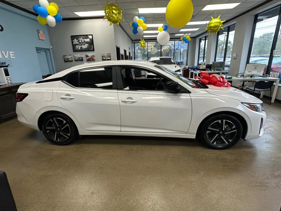 Used 2024 Nissan Sentra SV FWD image 16