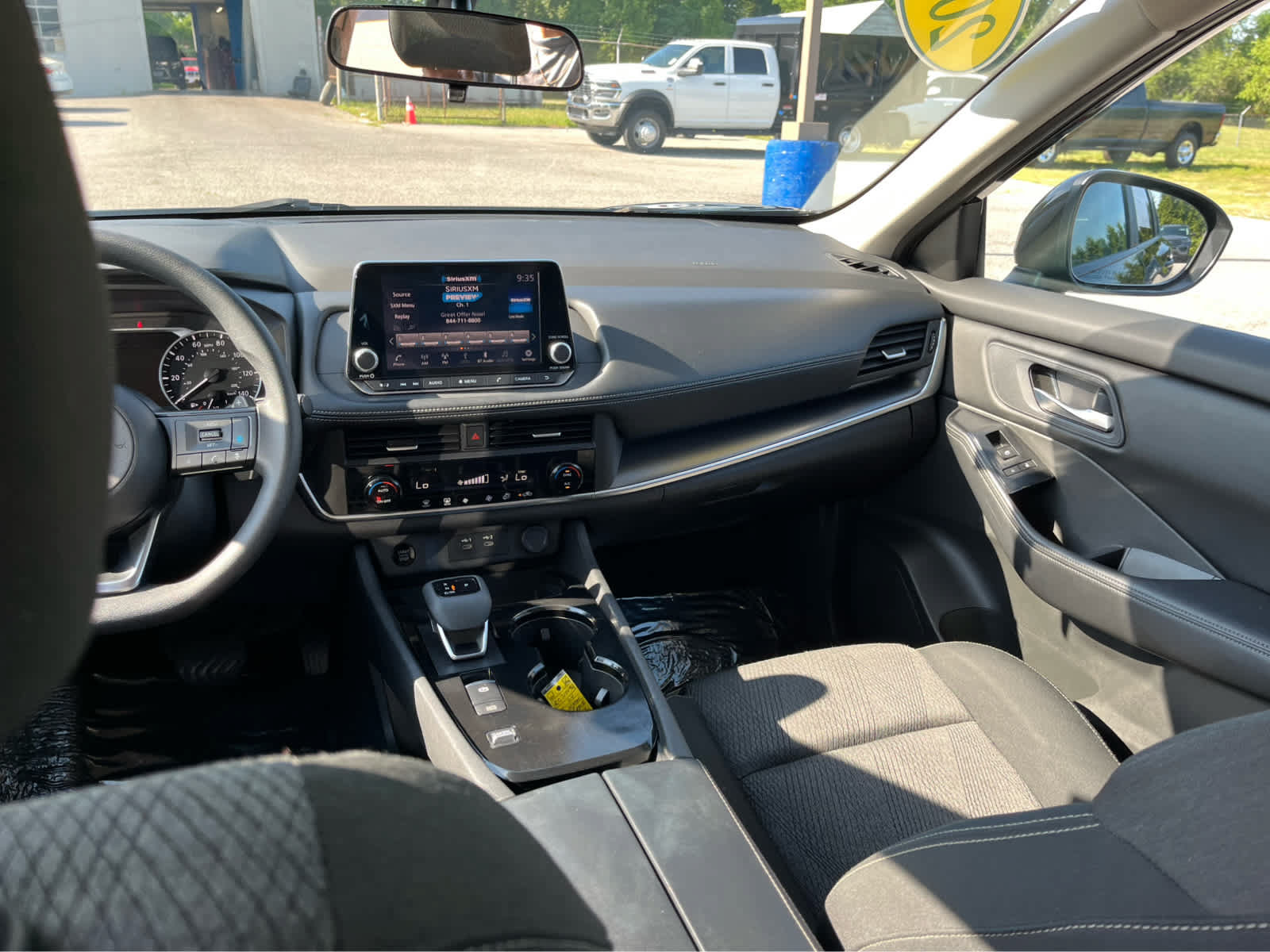Used 2024 Nissan Rogue SV FWD image 26