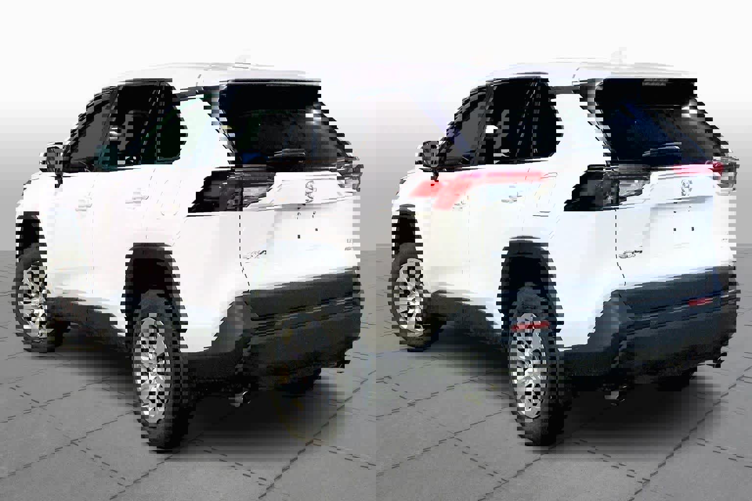 Used 2023 Toyota RAV4 LE image 11