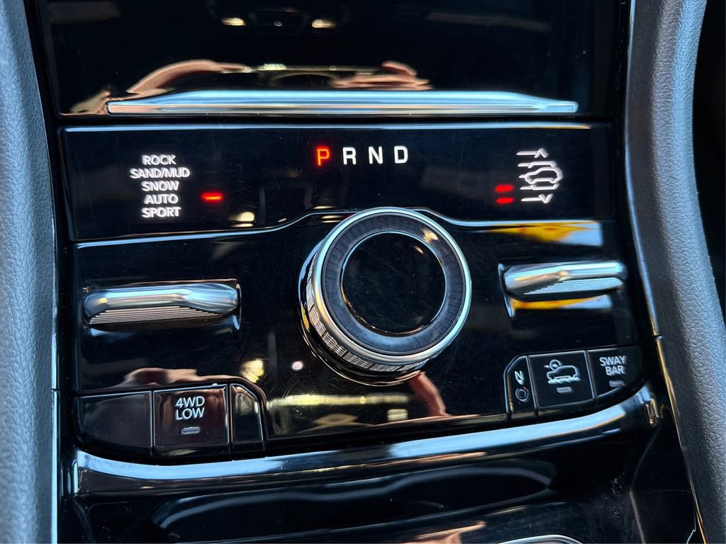 Used 2023 Jeep Grand Cherokee Trailhawk w/ Luxury Tech Group III image 37