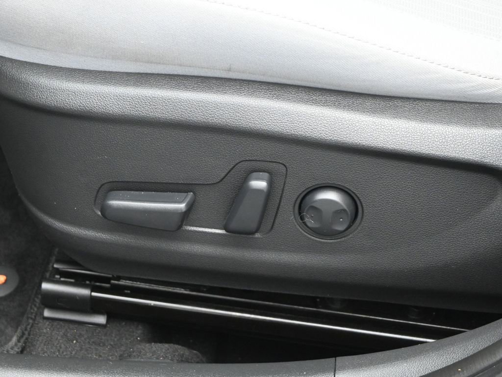 Used 2023 Hyundai Kona SEL image 10