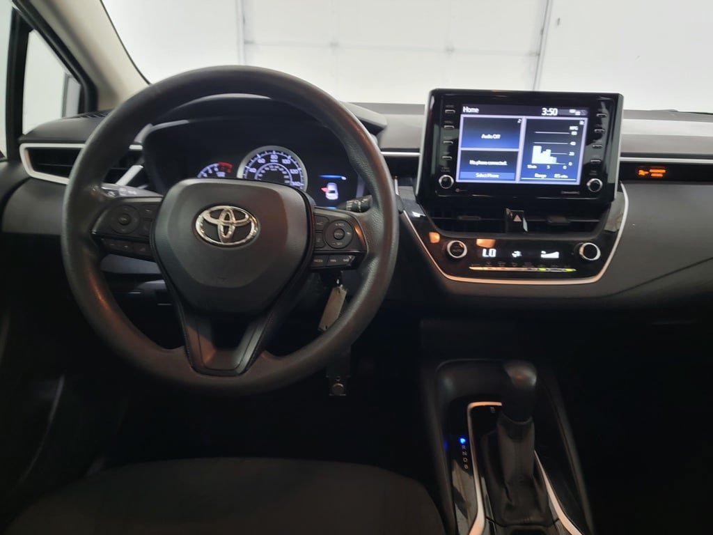 Used 2021 Toyota Corolla LE FWD image 12