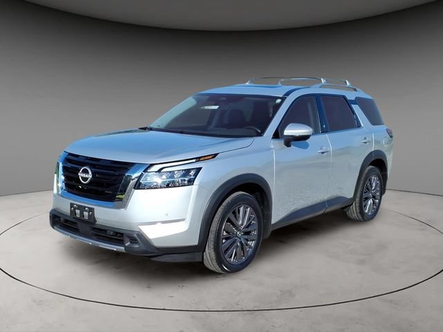 Certified 2024 Nissan Pathfinder SL w/ SL Premium Package AWD/4WD image 2