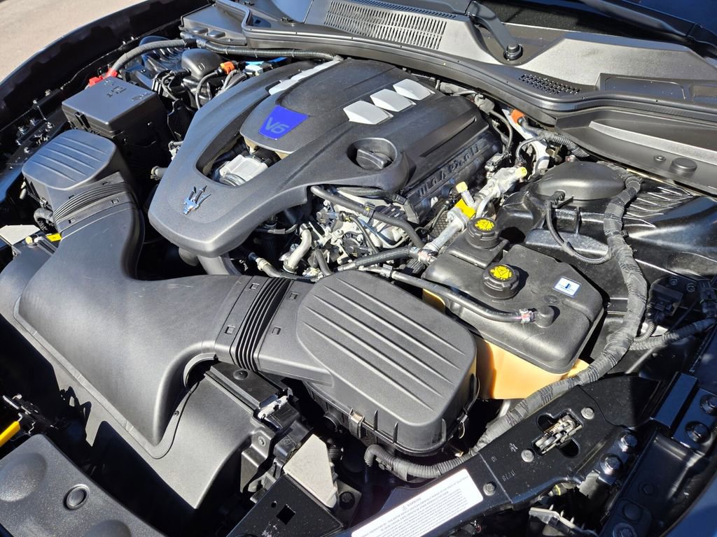 Used 2021 Maserati Ghibli S GranSport image 22