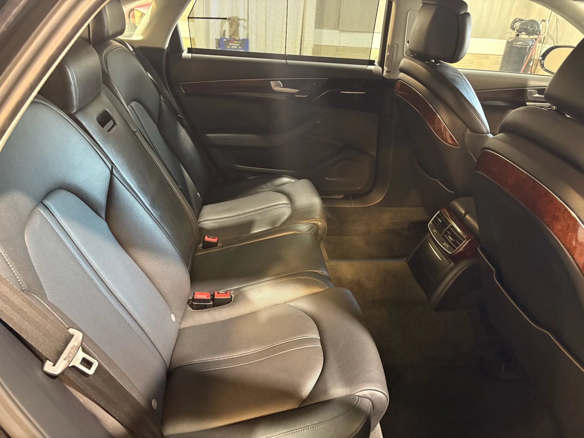 Used 2013 Audi A8 L 3.0T AWD/4WD image 15