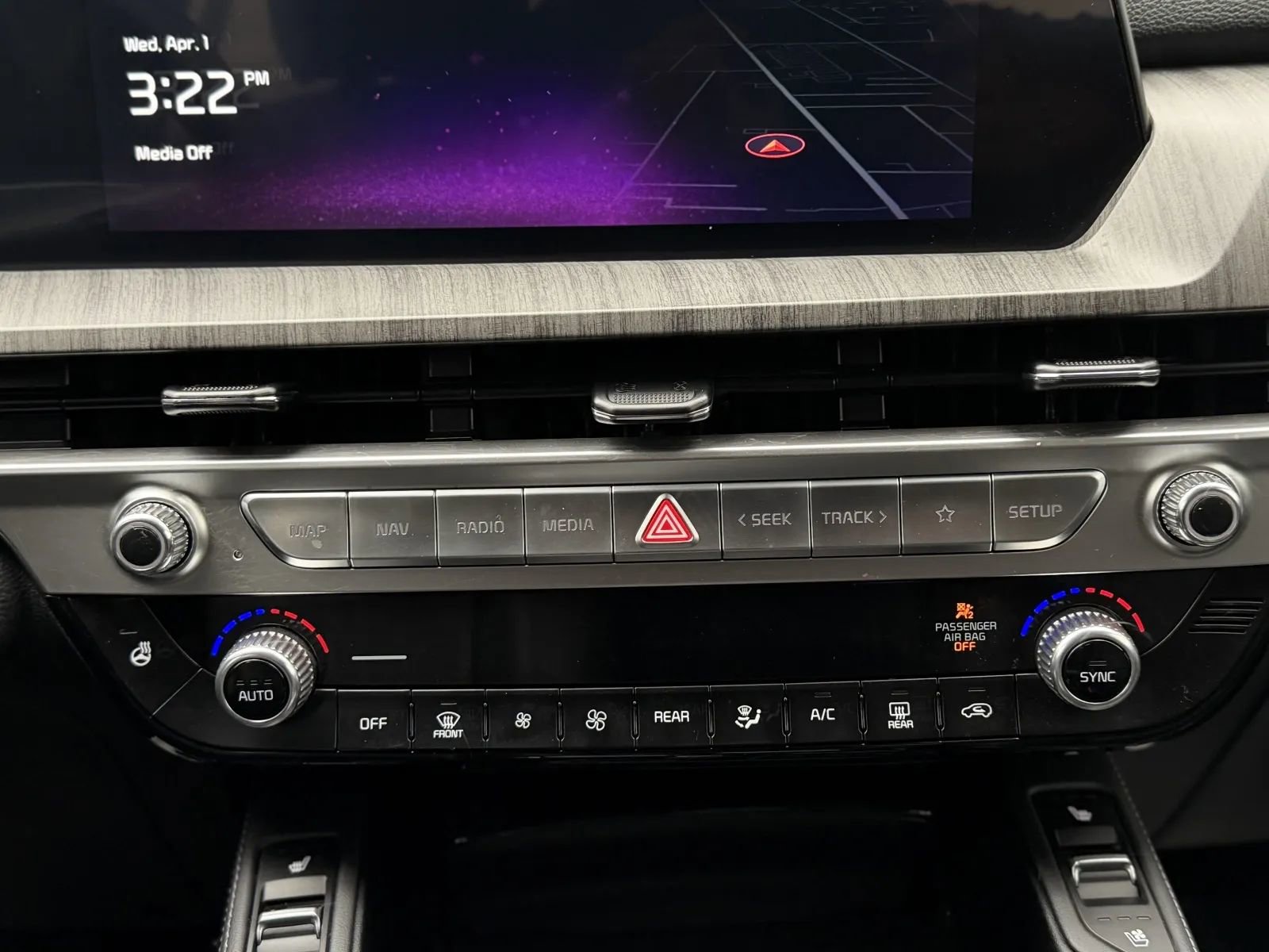 Used 2024 Kia Telluride EX image 35