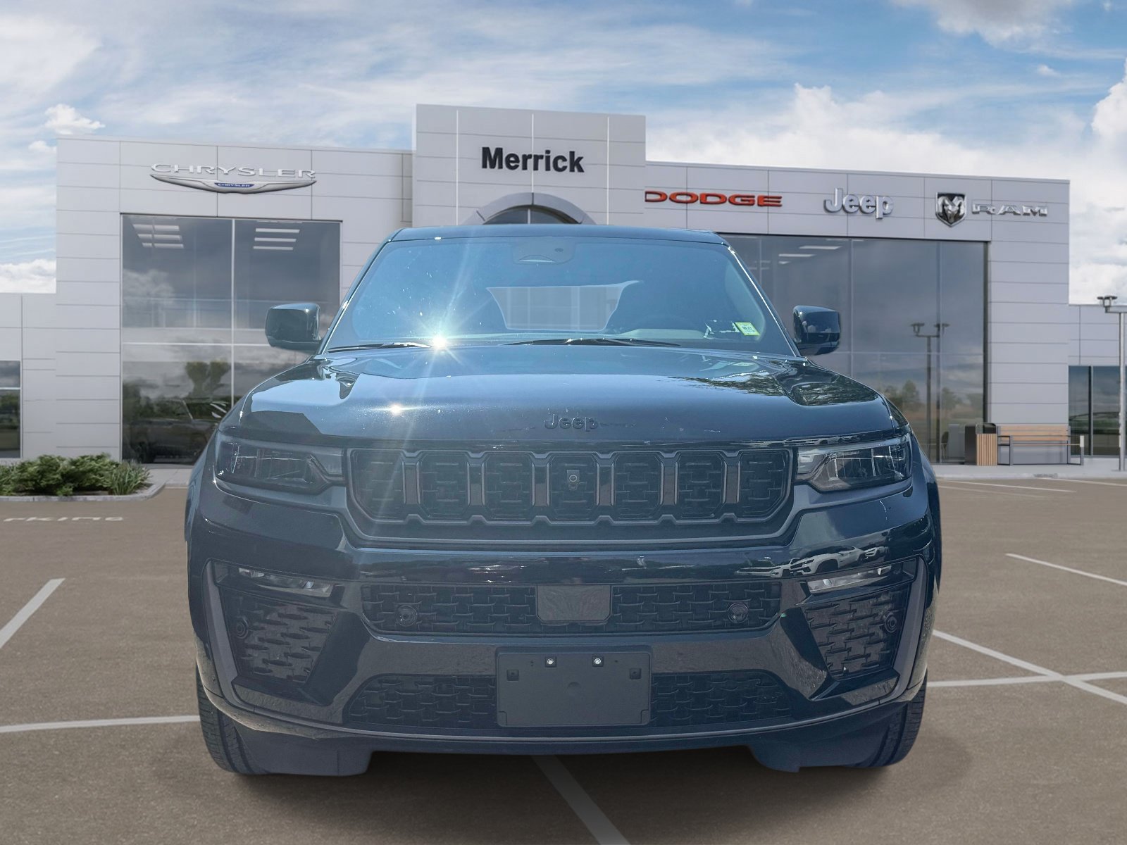 Used 2026 Jeep Grand Cherokee Limited AWD/4WD video 3